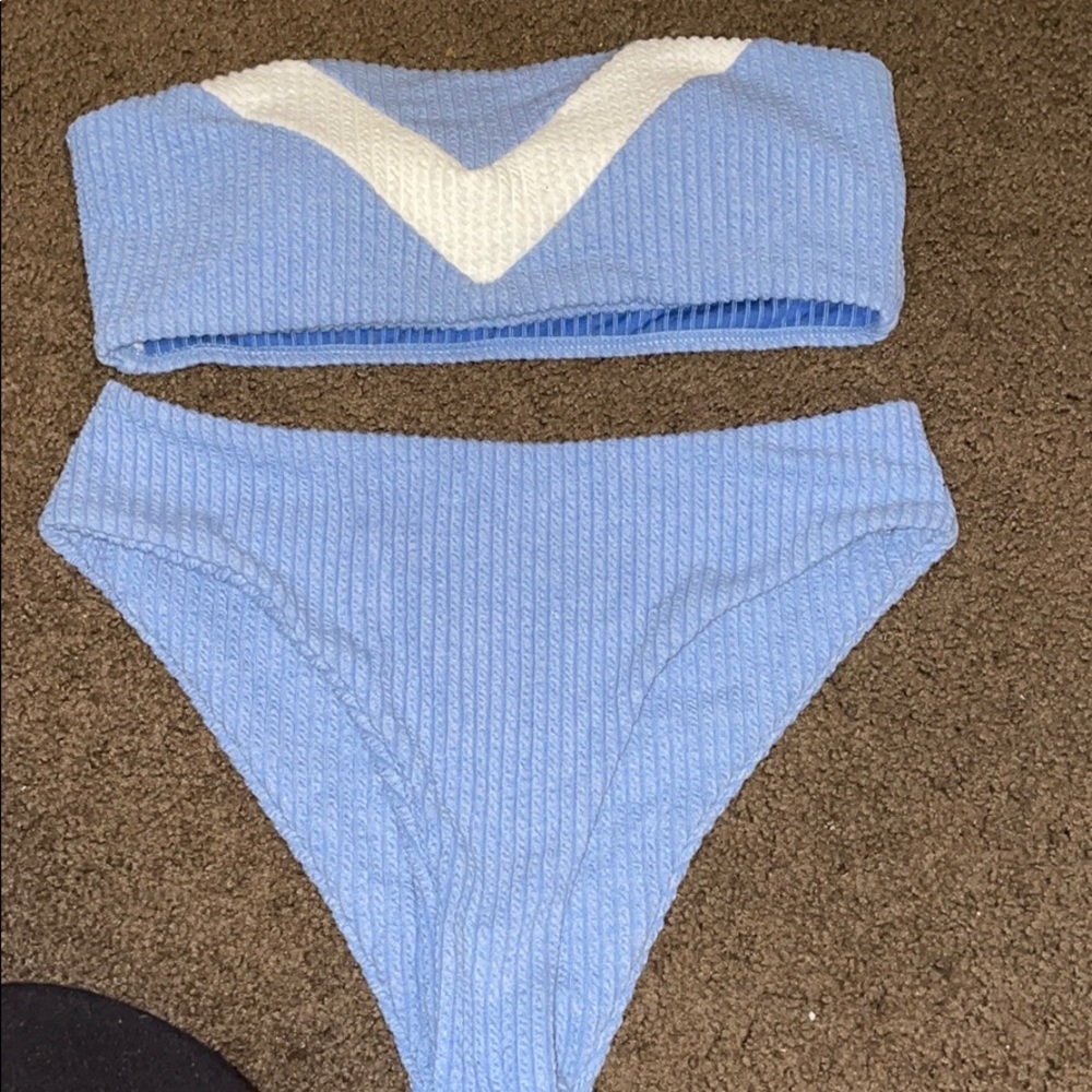 Blue bikini set